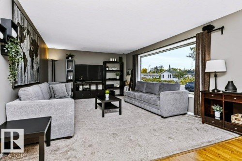 8104 162 Street Nw, Edmonton, AB 