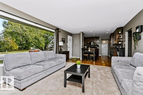 8104 162 Street Nw, Edmonton, AB 