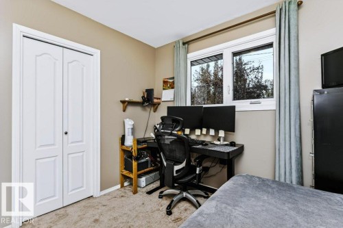 8104 162 Street Nw, Edmonton, AB 
