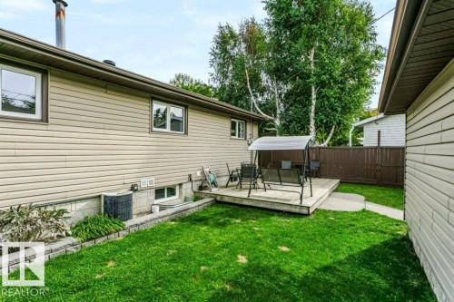 8104 162 Street Nw, Edmonton, AB 