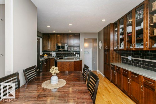 8104 162 Street Nw, Edmonton, AB 
