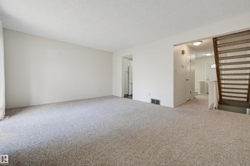 141 Tudor Lane Nw, Edmonton, AB 