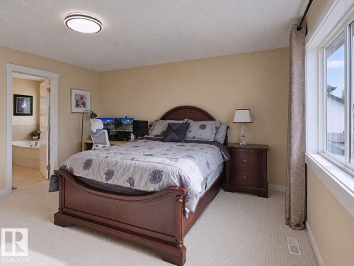 1641 Malone Way Nw, Edmonton, AB 