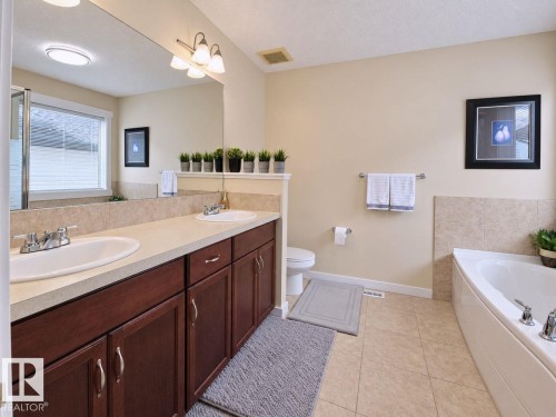 1641 Malone Way Nw, Edmonton, AB 