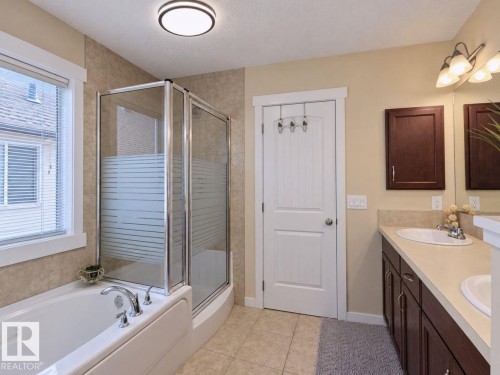 1641 Malone Way Nw, Edmonton, AB 