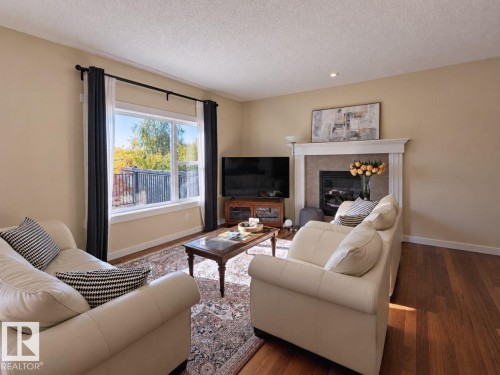 1641 Malone Way Nw, Edmonton, AB 