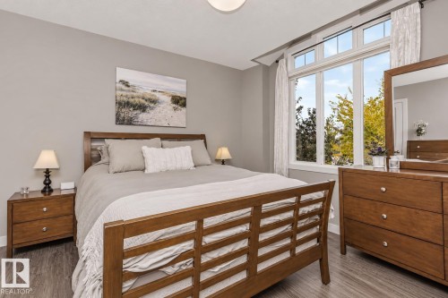 2115 Trumpeter Way Nw, Edmonton, AB 