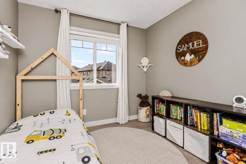 2115 Trumpeter Way Nw, Edmonton, AB 
