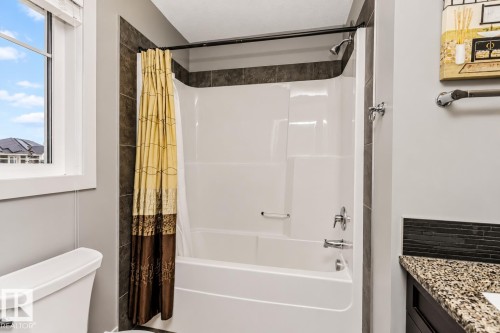 2115 Trumpeter Way Nw, Edmonton, AB 