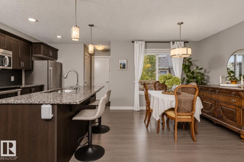 2115 Trumpeter Way Nw, Edmonton, AB 
