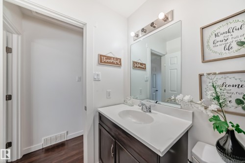 75 Amberly Court Nw, Edmonton, AB 