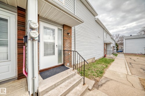 75 Amberly Court Nw, Edmonton, AB 