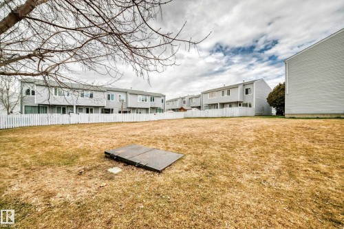 75 Amberly Court Nw, Edmonton, AB 