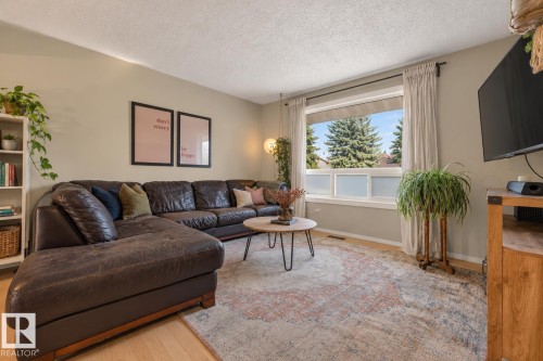 4709 26 Avenue Nw, Edmonton, AB 