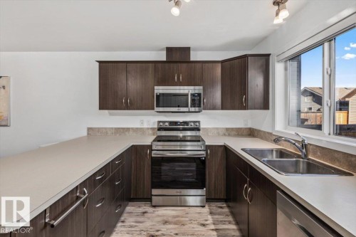 3122 Arthurs Crescent Sw, Edmonton, AB 