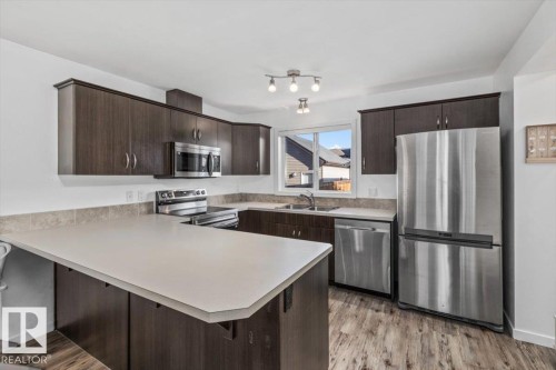 3122 Arthurs Crescent Sw, Edmonton, AB 