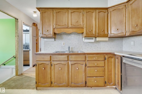 10226 72 St Nw, Edmonton, AB 