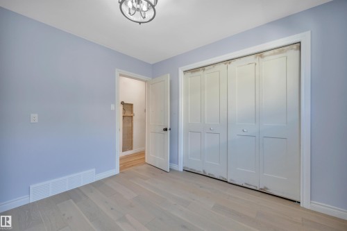 10226 72 St Nw, Edmonton, AB 