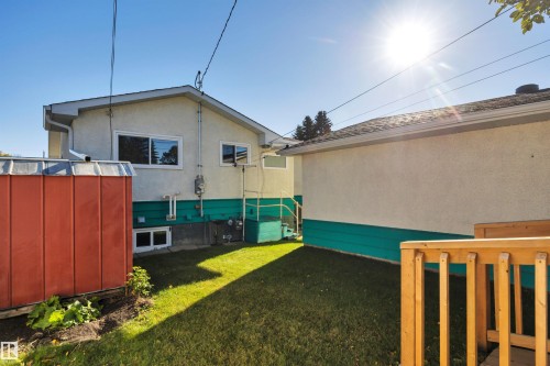 10226 72 St Nw, Edmonton, AB 