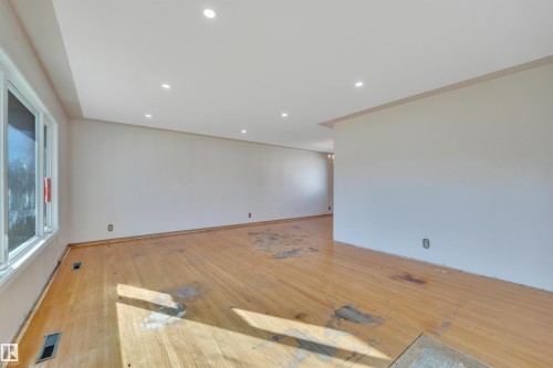 10226 72 St Nw, Edmonton, AB 