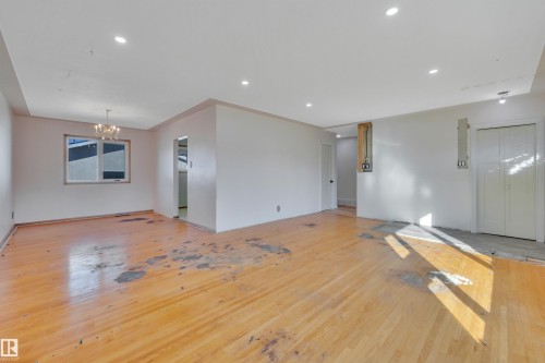 10226 72 St Nw, Edmonton, AB 