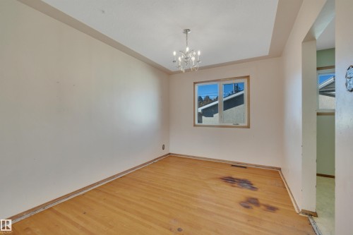 10226 72 St Nw, Edmonton, AB 
