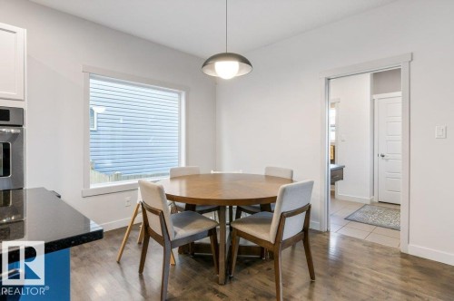 9056 Shaw Way Sw, Edmonton, AB 