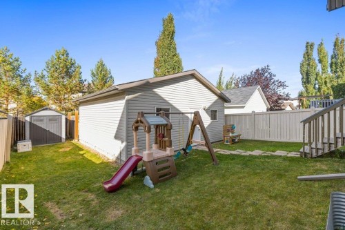 9056 Shaw Way Sw, Edmonton, AB 