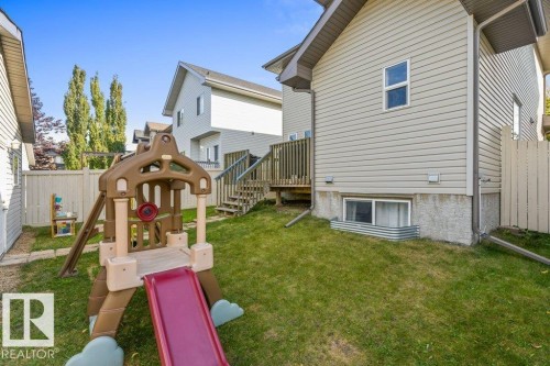 9056 Shaw Way Sw, Edmonton, AB 
