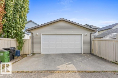 9056 Shaw Way Sw, Edmonton, AB 