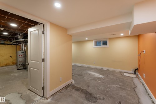 11225 127 Street Nw, Edmonton, AB 