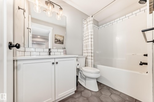 22380 93 Avenue Nw, Edmonton, AB 
