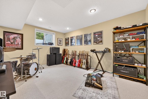 1005 Ormsby Crescent Nw, Edmonton, AB 