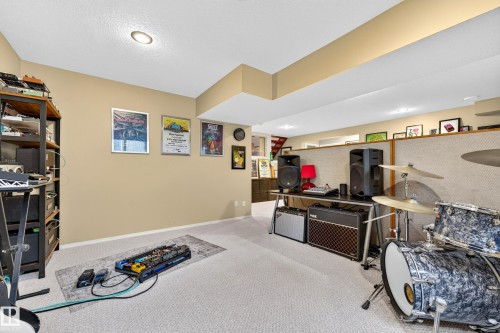 1005 Ormsby Crescent Nw, Edmonton, AB 