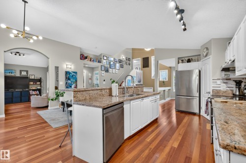 1005 Ormsby Crescent Nw, Edmonton, AB 