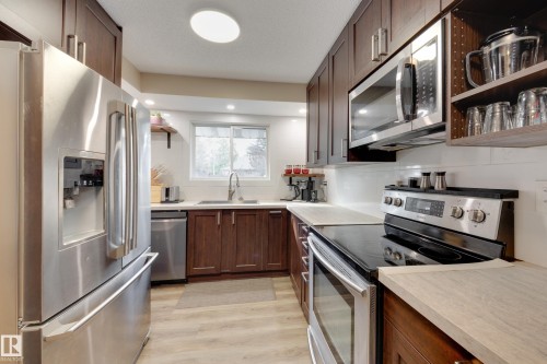 1 Anita Crescent, St. Albert, AB 