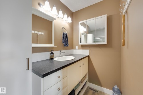 1 Anita Crescent, St. Albert, AB 