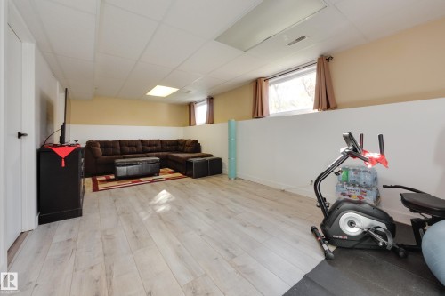 1 Anita Crescent, St. Albert, AB 