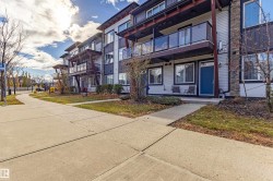 456 ALLARD Boulevard SW  Edmonton, AB T6W 3S7