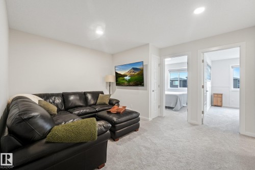 2497 Kelly Circle Circle Sw, Edmonton, AB 