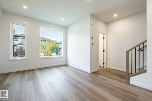 7439 May Common Nw, Edmonton, AB 