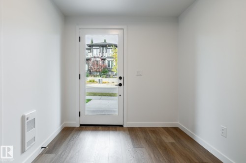 7439 May Common Nw, Edmonton, AB 