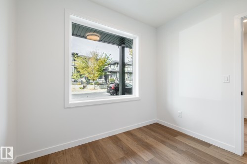 7439 May Common Nw, Edmonton, AB 