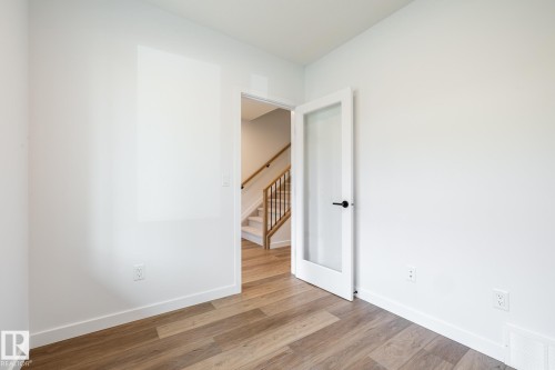 7439 May Common Nw, Edmonton, AB 