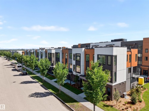 7439 May Common Nw, Edmonton, AB 
