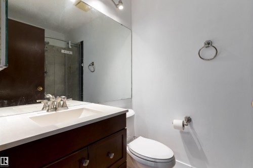 Walk in shower- 3 pc - 18739 72 Avenue Nw, Edmonton, AB 