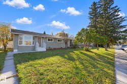 16507 91 Avenue NW  Edmonton, AB T5R 5A3