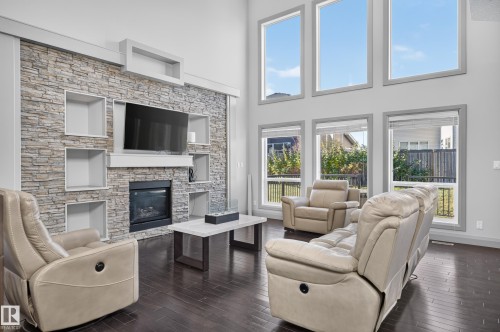 2433 Ashcraft Crescent Sw, Edmonton, AB 