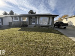176 HUMBERSTONE Road NW  Edmonton, AB T5A 4C6
