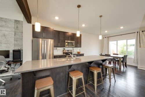 2461 Kelly Circle Circle Sw, Edmonton, AB 